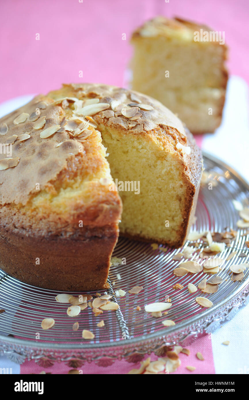 Genoise Cake High Resolution Stock Photography And Images Alamy Genoise Cake High Resolution Stock Photography And Images Alamy