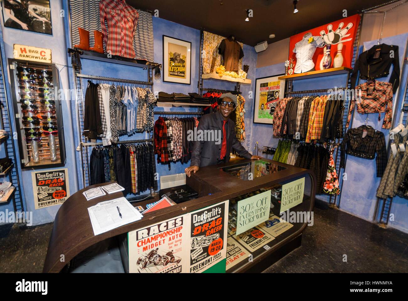 Australia, Victoria, Melbourne, The Block Arcade, clothing store Stock Photo Alamy
