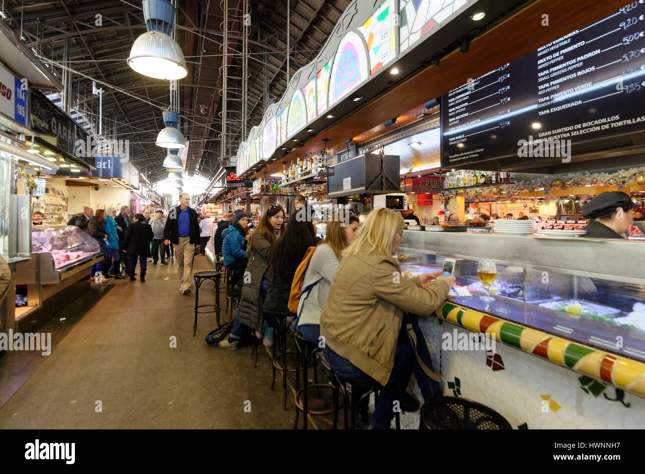 Spain, Catalonia, Barcelona, La Rambla, Boqueria market, tapas bar