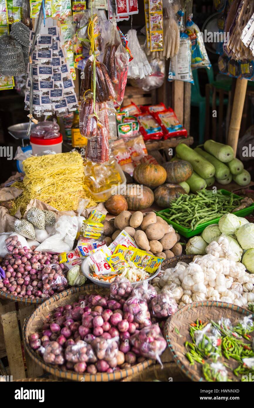 Philippines, Luzon, Sorsogon Province, Donsol, fruits and vegetables at the market Stock Photo