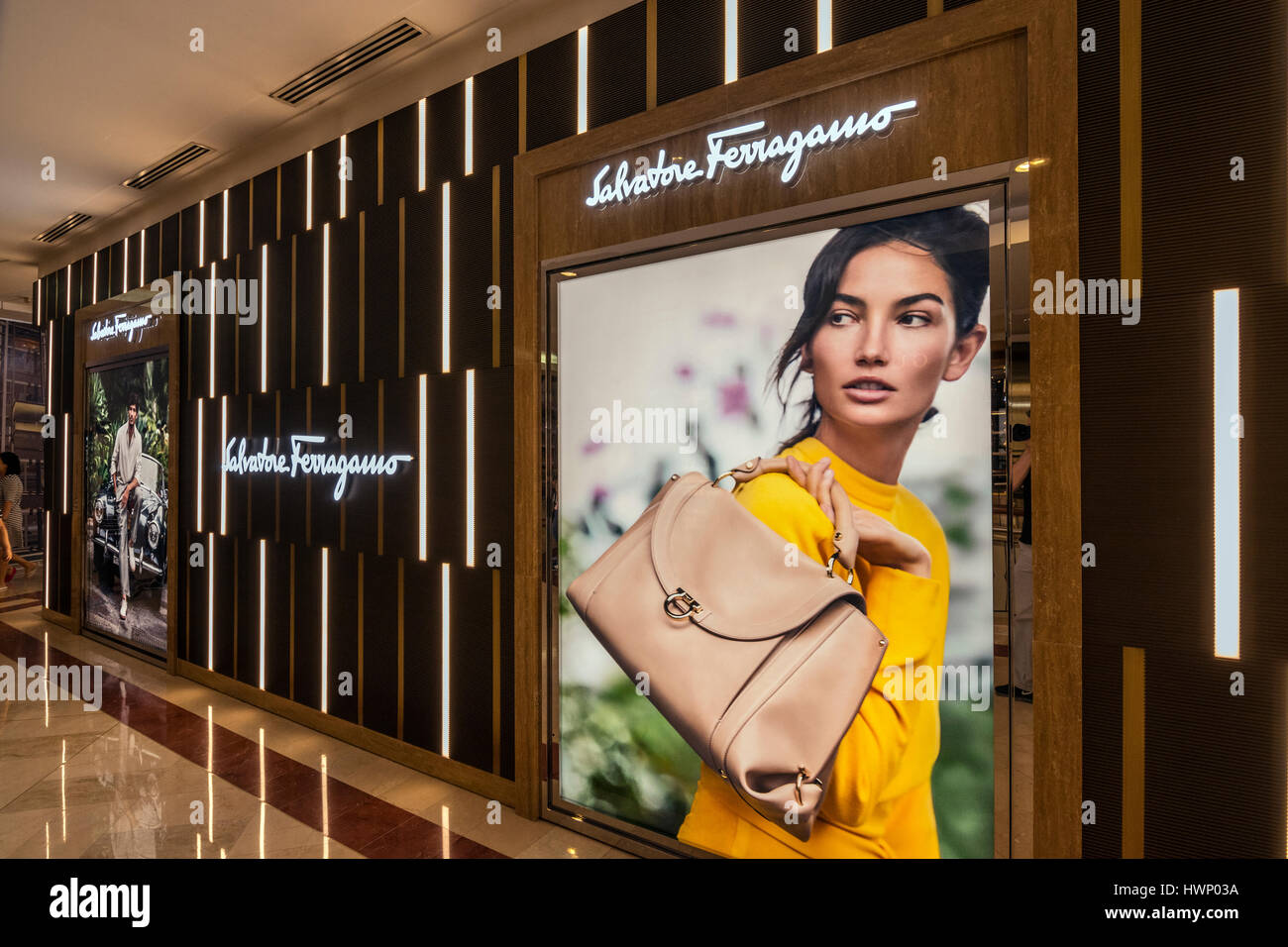 Suria KLCC Shopping Mall Interior, Kuala Lumpur, Malaysia Stock Photo ...