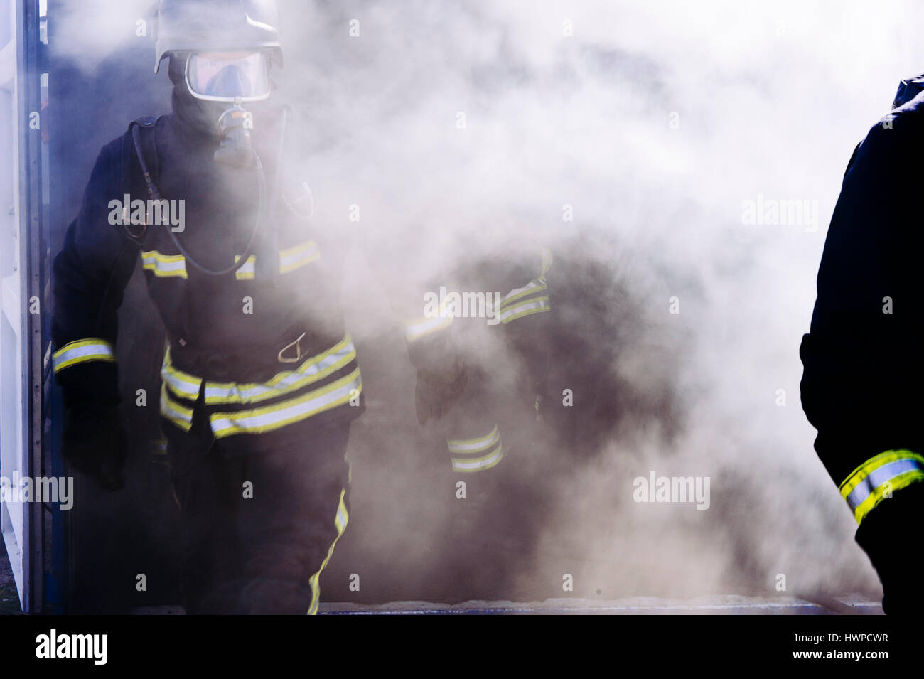 Fire fighter training hi-res stock photography and images - Alamy