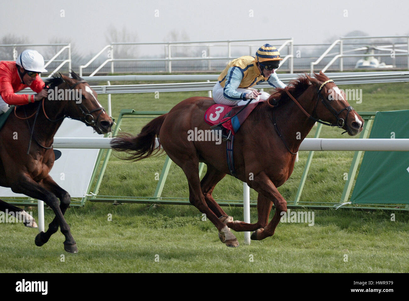 COUNSEL'S OPINION RIDDEN BY G.BAKER DONCASTER RACECOURSE DONCASTER 01 April 2005 Stock Photo