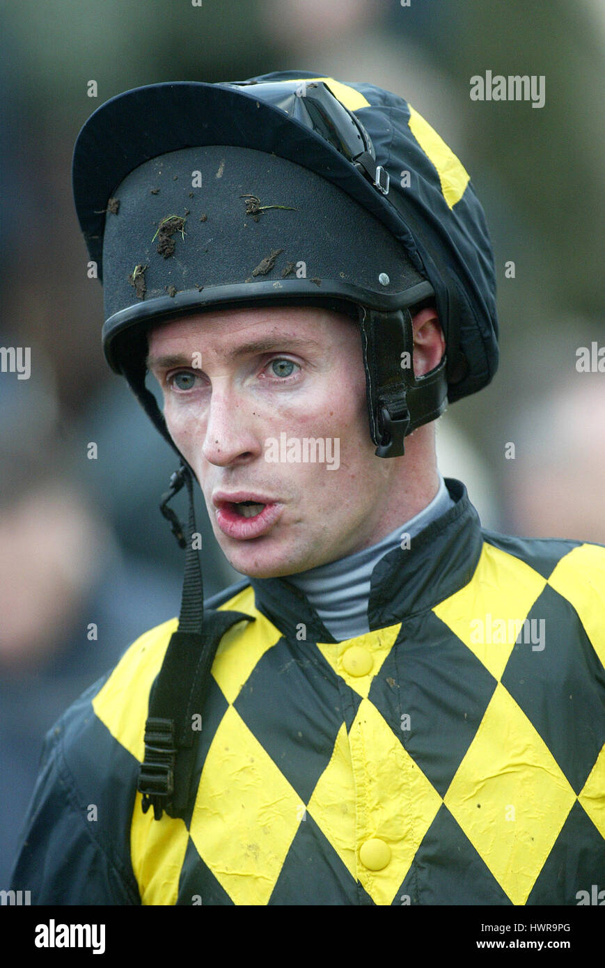 RICHARD MCGRATH JOCKEY WETHERBY RACECOARSE WETHERBY ENGLAND 04 December 2004 Stock Photo