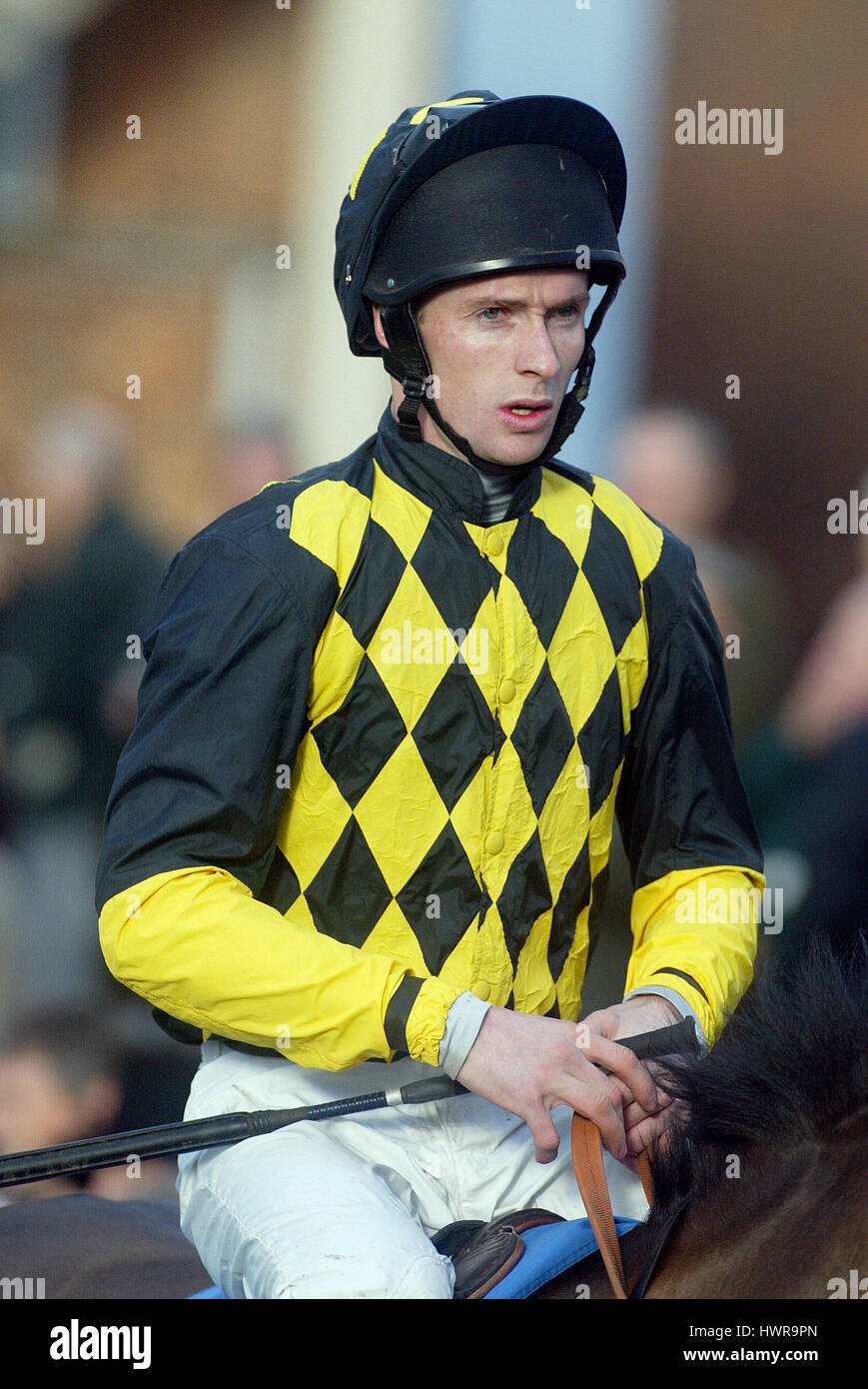 RICHARD MCGRATH JOCKEY WETHERBY RACECOARSE WETHERBY ENGLAND 04 December 2004 Stock Photo