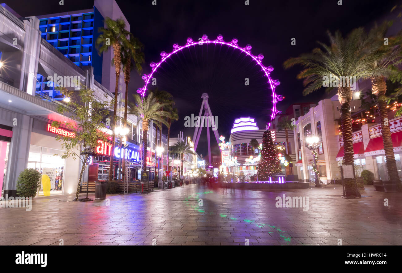 The High Roller Ferris Wheel at The Linq Hotel and Casino at night - Las Vegas, Nevada, USA Stock Photo