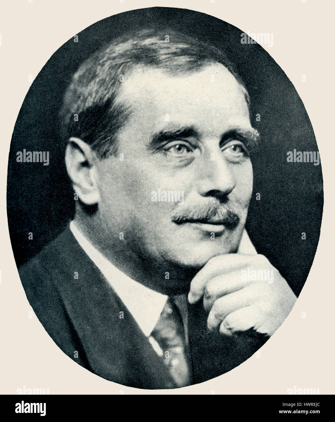 Новое мюнхенское художественное объединение. Почтовые марки мексики. Перси херберт. Полковник арман маралчян. Ланг сергей петрович (1866-1919).