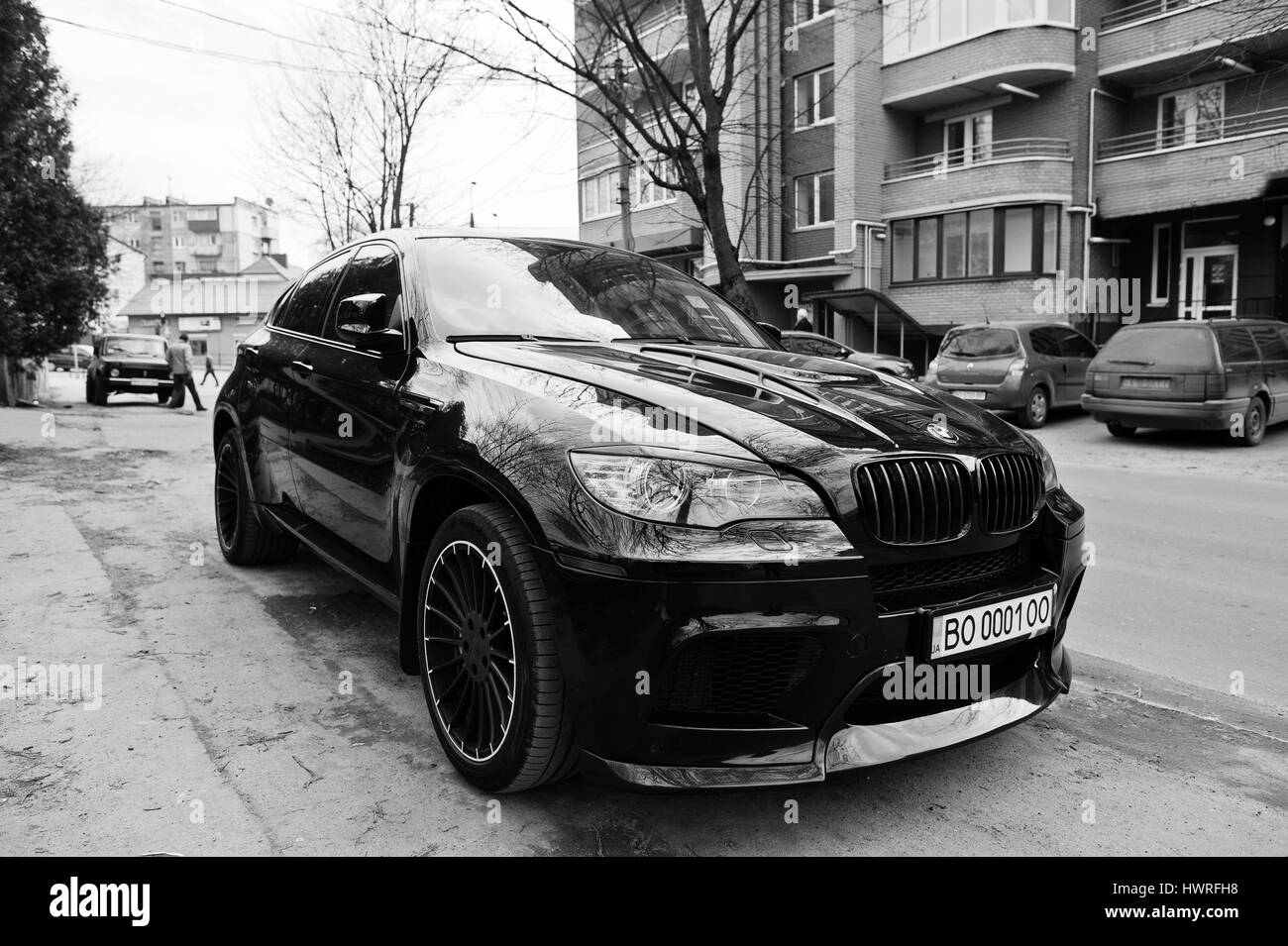 blacked out bmw x6