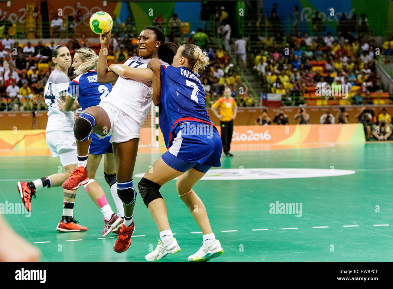 Rio de Janeiro, Brazil. 20 August 2016 Siraba Dembélé (FRA) #17 defended by Daria Dmitrieva (RUS)  #7 in the women's handball gold medal match Russia  Stock Photo