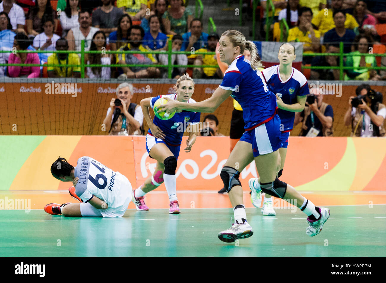 Rio de Janeiro, Brazil. 20 August 2016 Olga Akopian (RUS) #10 competes in the women's handball gold medal match Russia vs. France at the 2016 Olympic  Stock Photo