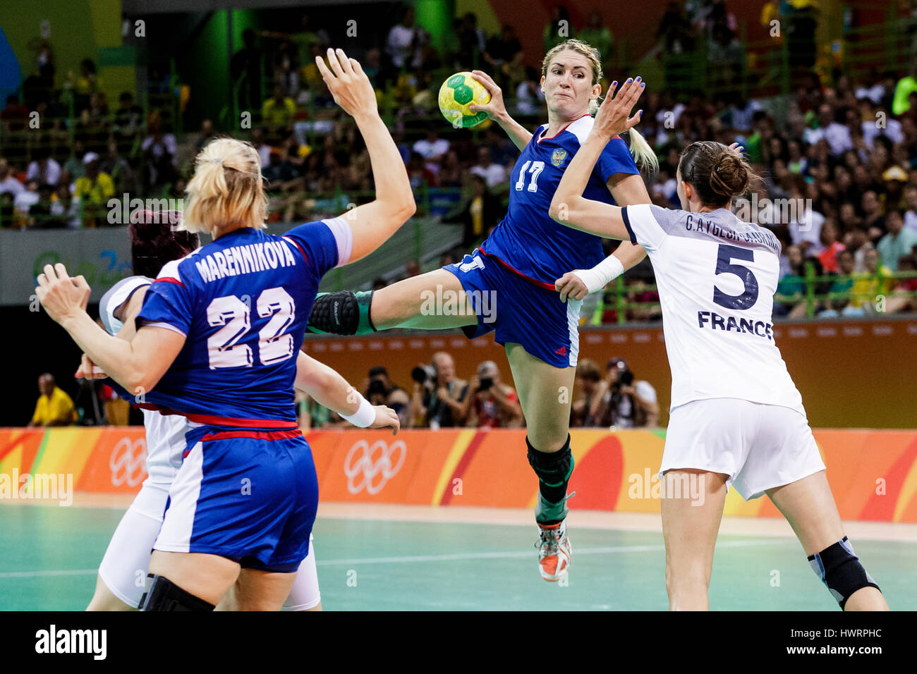 Rio de Janeiro, Brazil. 20 August 2016  Vladlena Bobrovnikova (RUS) #17 defended by Camille Ayglon-Saurina (FRA) #5  in the women's handball gold meda Stock Photo