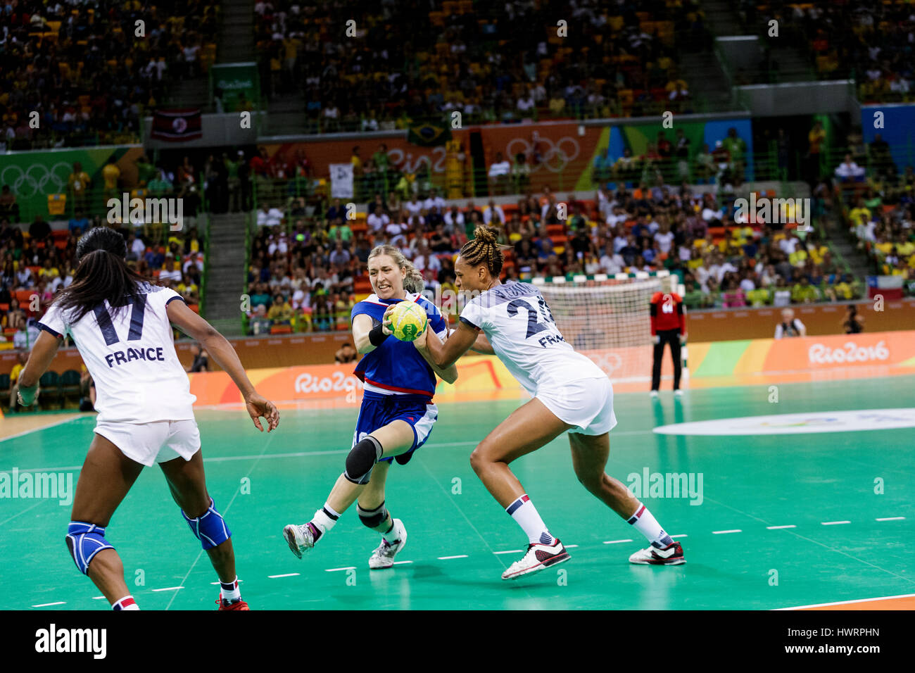 Rio de Janeiro, Brazil. 20 August 2016  Olga Akopian (RUS) #0 defended by Béatrice Edwige (FRA) #24 in the women's handball gold medal match Russia vs Stock Photo