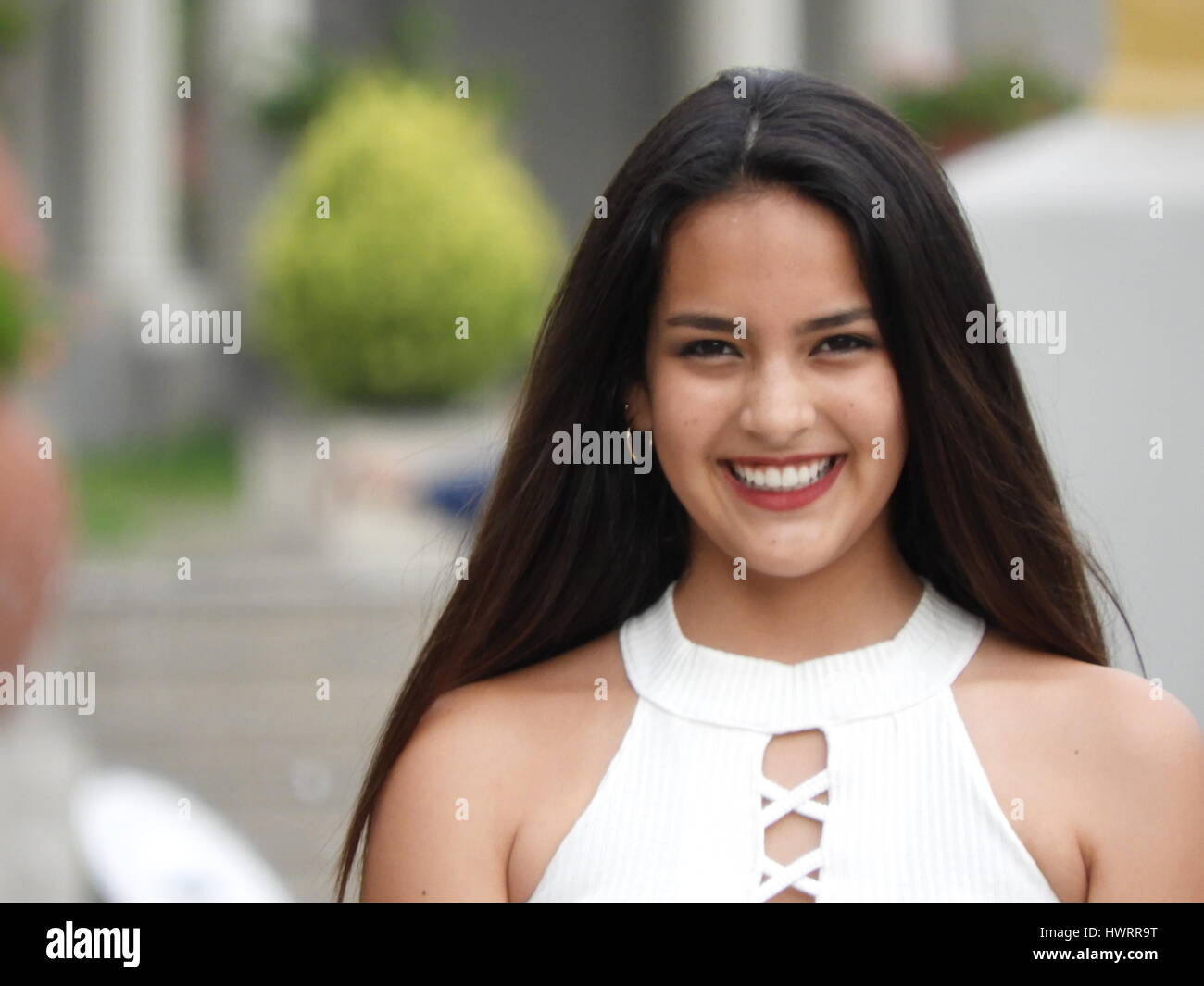 Teens smiling hi-res stock photography and images - Alamy
