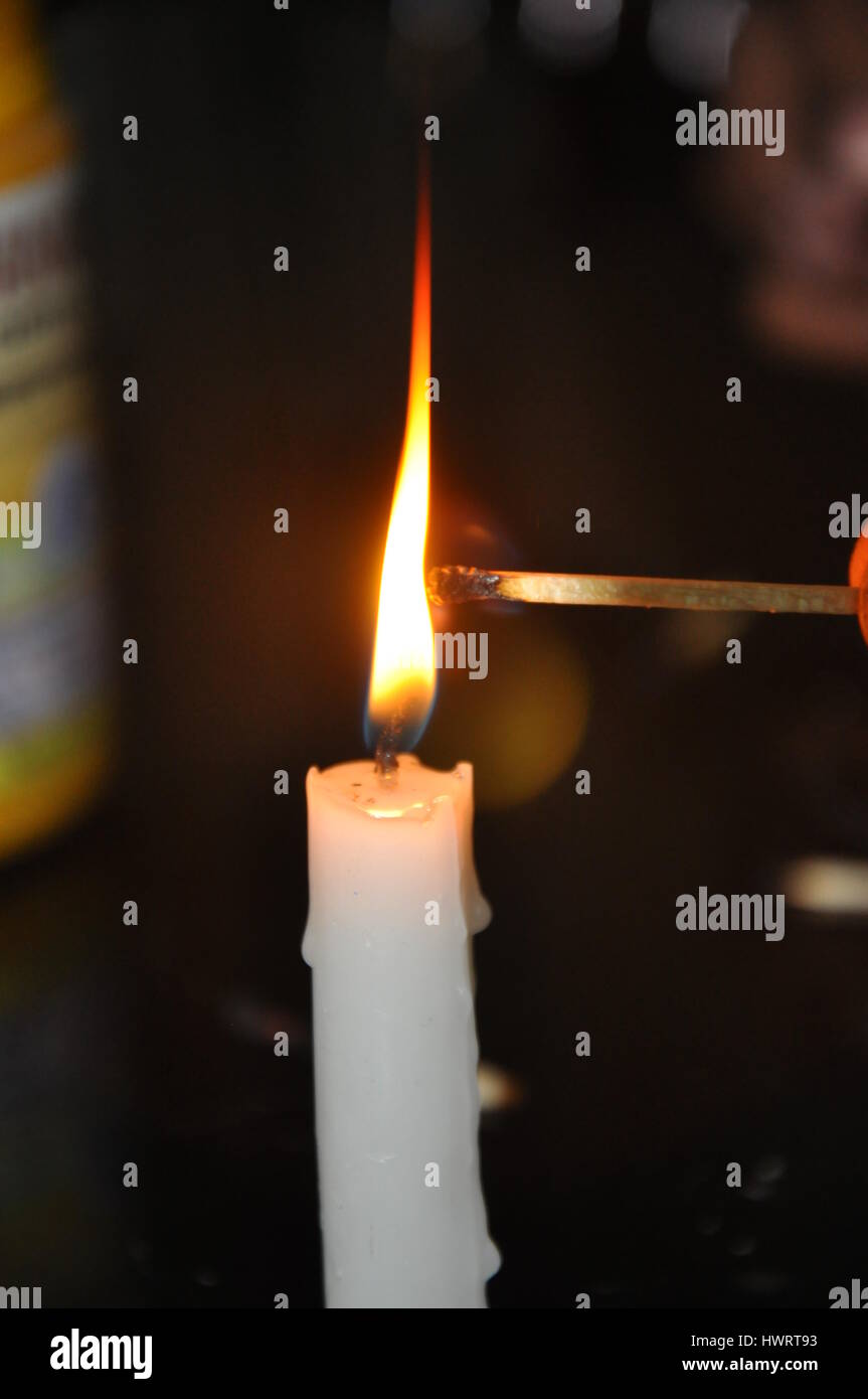 White Candle Burning, Light a white candle every day, blessings or