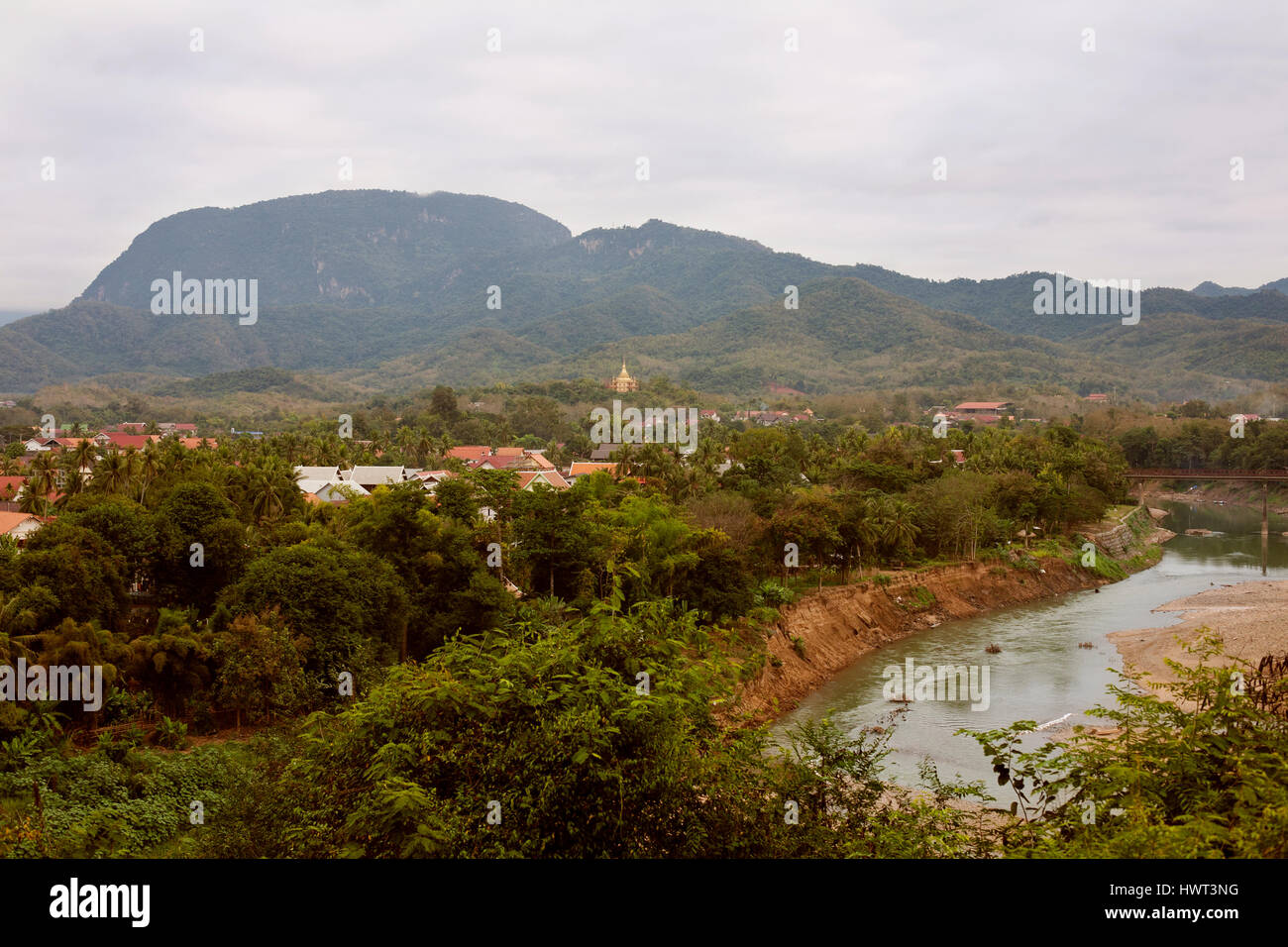 Scenic view houses lush trees hi-res stock photography and images - Alamy