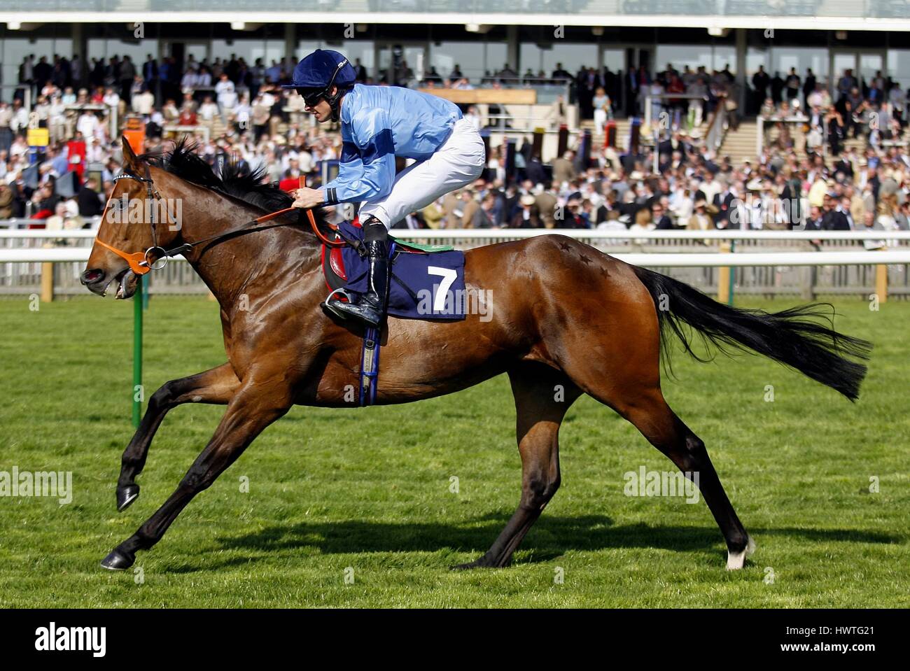 ASSET RIDDEN BY RICHARD HUGHES ROWLEY MILE COURSE NEWMARKET ENGLAND 19 April 2007 Stock Photo