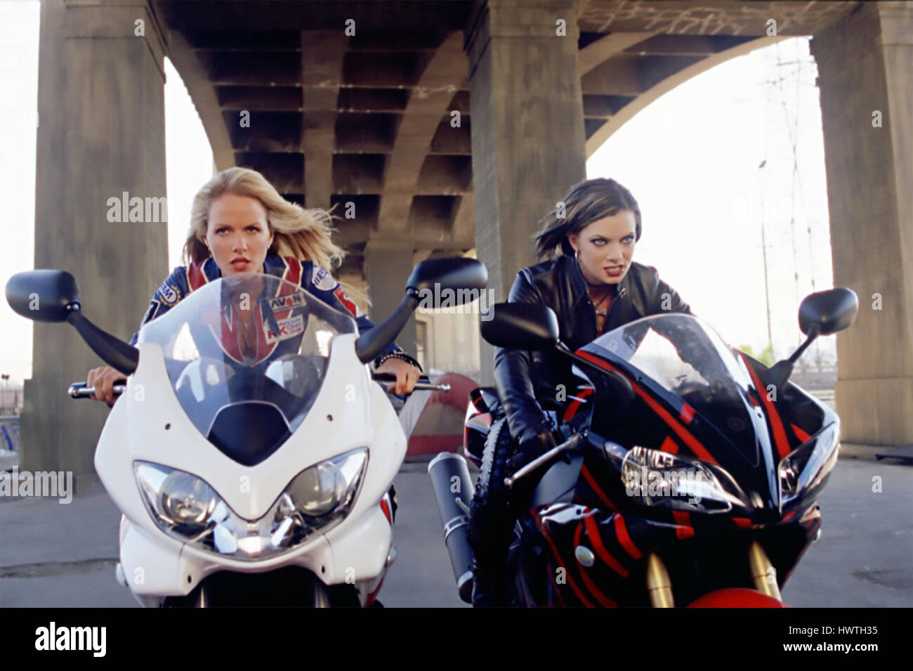 TORQUE 2004 Warner Bros film with from left: Monet Mazur and Jaime Pressly Stock Photo