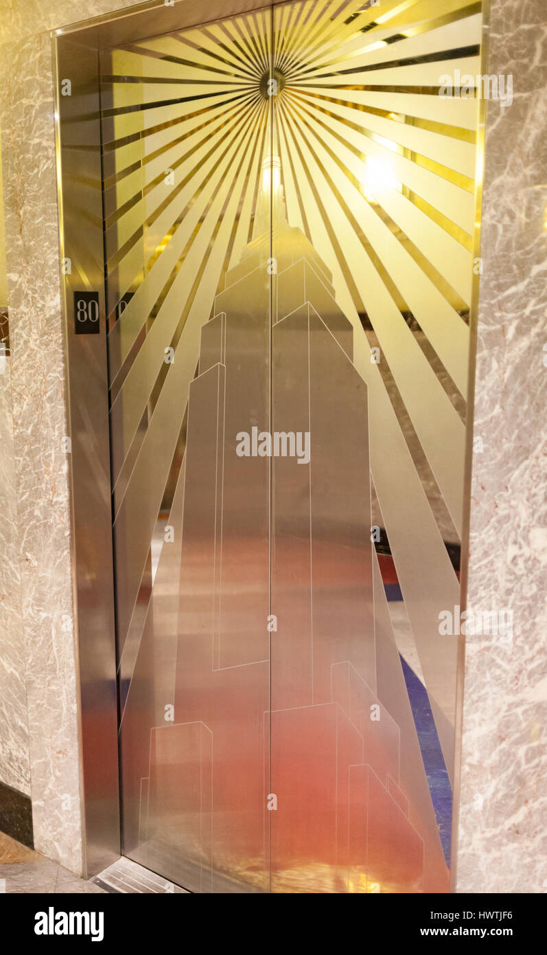Empire state building elevator High Resolution Stock Photography and