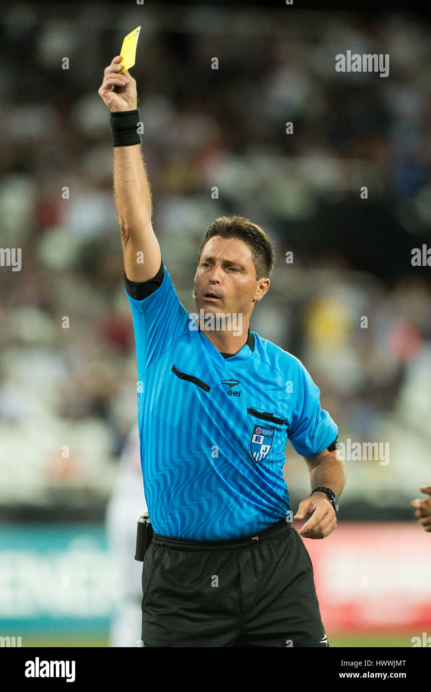Rio De Janeiro, Brazil. 23rd Mar, 2017. Referee Mauricio Machado Coelho