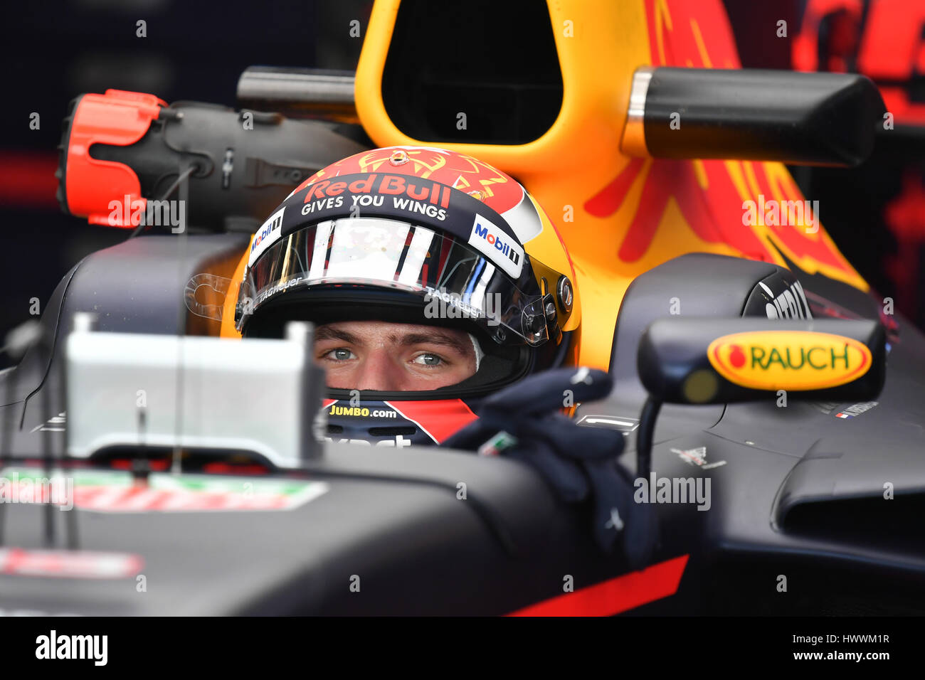 Albert Park, Melbourne, Australia. 24th Mar, 2017. Max Verstappen (NDL) #33 from the Red Bull Racing team waits in his car for practice session two at the 2017 Australian Formula One Grand Prix at Albert Park, Melbourne, Australia. Sydney Low/Cal Sport Media/Alamy Live News Stock Photo