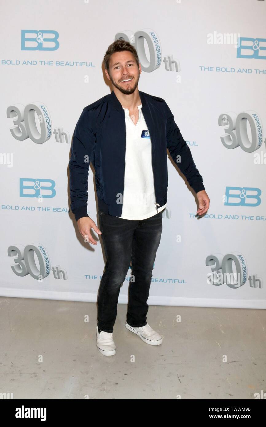 Los Angeles, CA, USA. 23rd Mar, 2017. Scott Clifton in attendance for ...