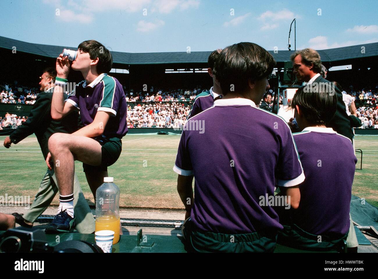 CENTRE COURT BALL BOYS WIMBLEDON CHAMPIONSHIP WIMBLEDON LONDON ENGLAND