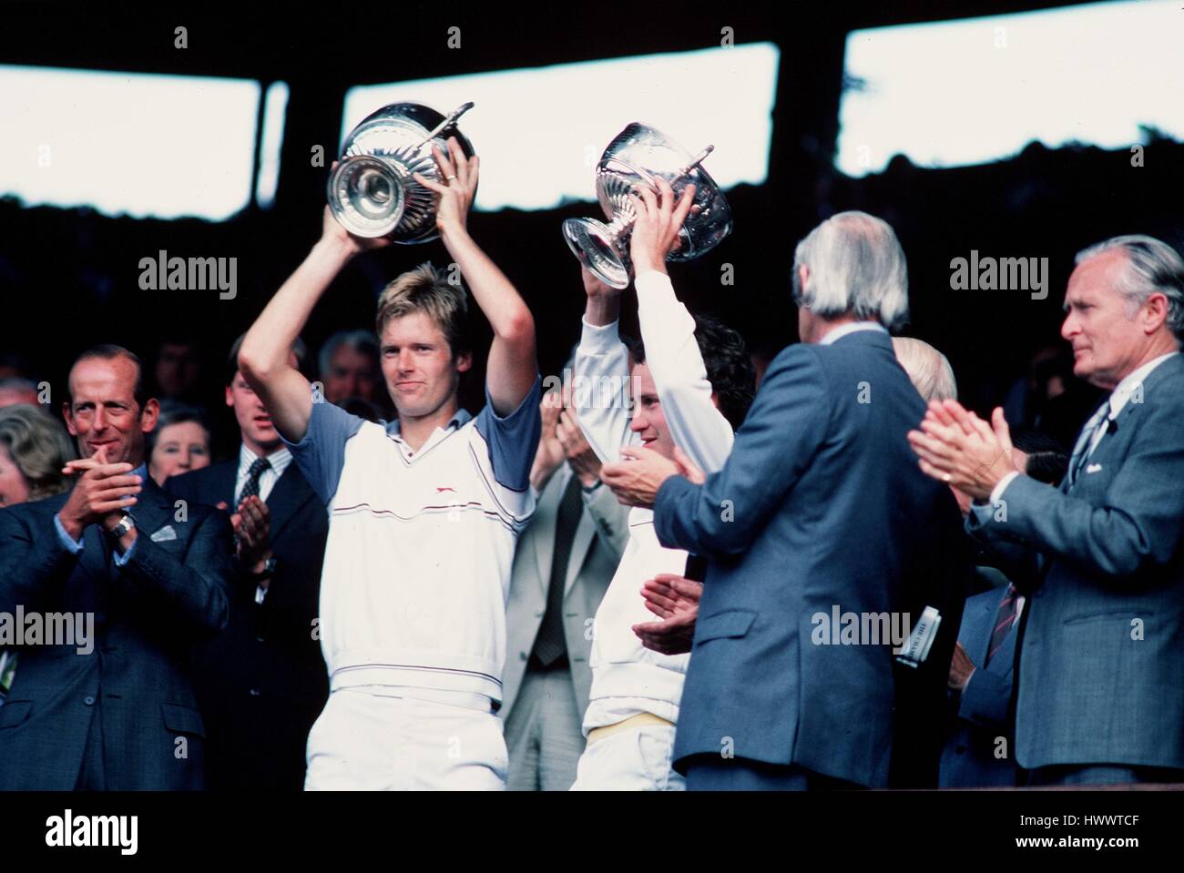 PETER FLEMING & JOHN MCENROE WIMBLEDON DOUBLES CHAMPIONS WIMBLEDON LONDON ENGLAND 09 July 1983 Stock Photo