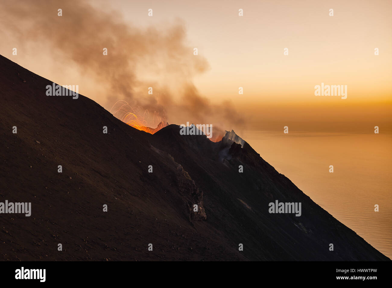 Stromboli volcano hires stock photography and images Alamy