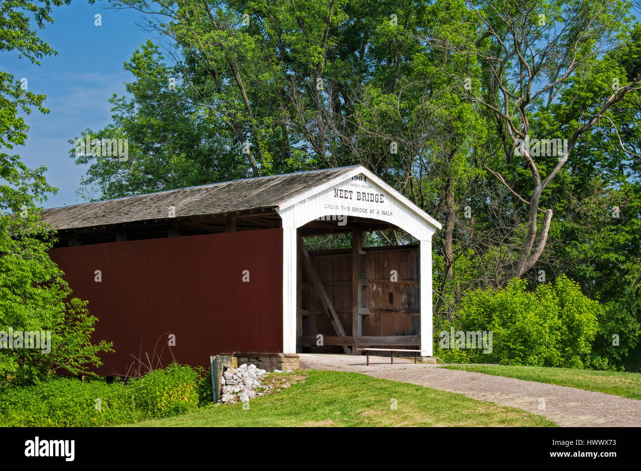Burr arch truss architecture hi-res stock photography and images - Alamy