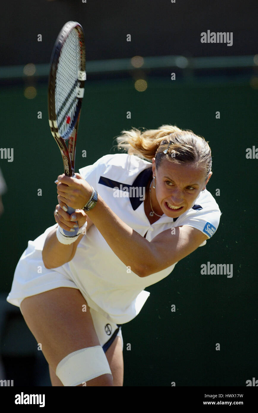 IRODA TULYAGANOVA WIMBLEDON CHAMPIONSHIPS 26 June 2002 Stock Photo