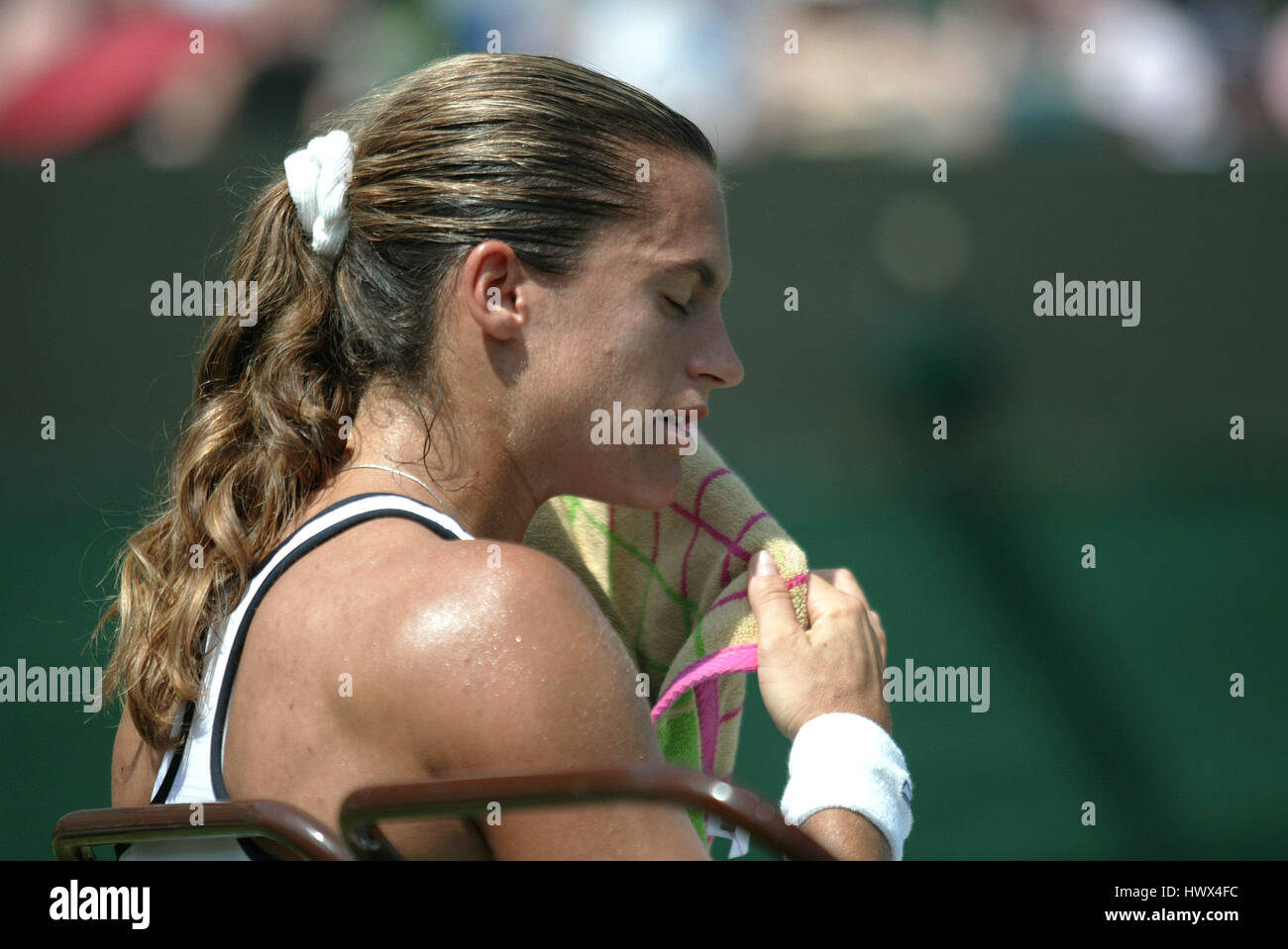 AMILIE MAURESMO FRANCE WIMBLEDON 22 June 2005 Stock Photo