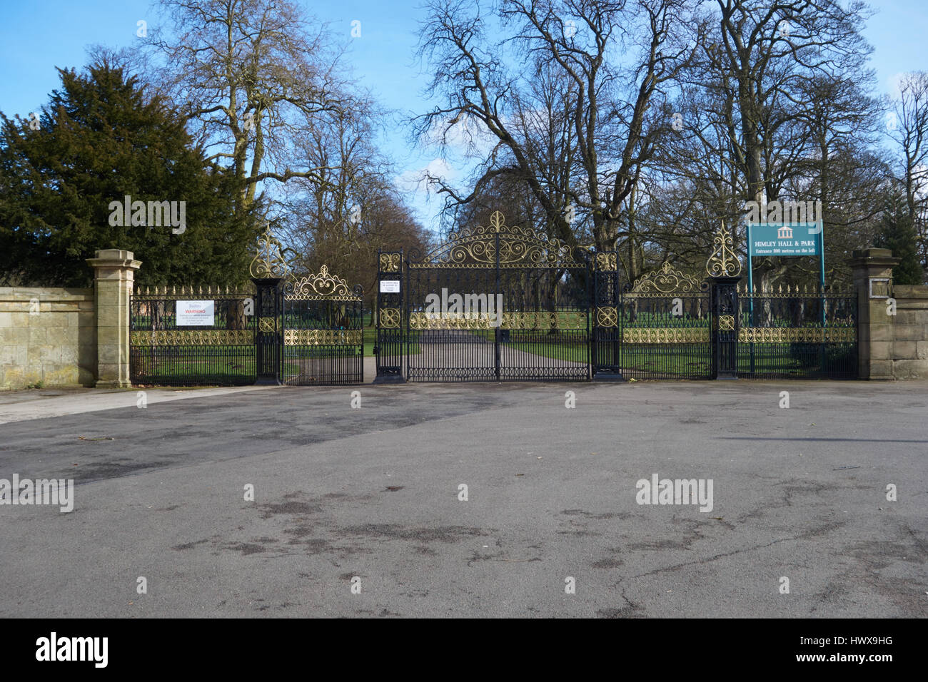 Gate to Himley Hall Staffordshire UK Stock Photo Alamy