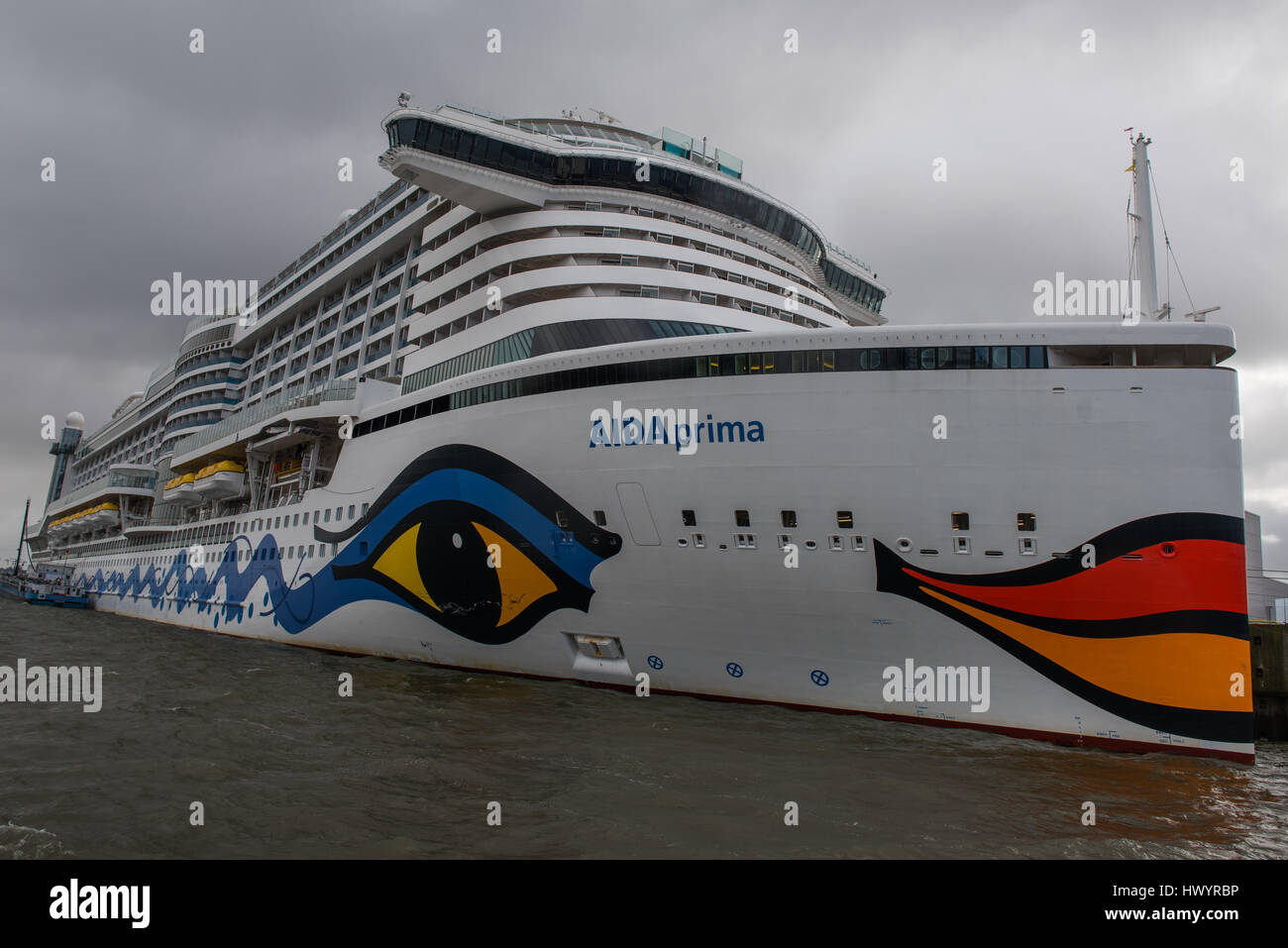 Hamburger Hafen,harbour,port,sailing,ship,aida,aida prima,kreuzfahrtschiff,cruise  ship Stock Photo - Alamy