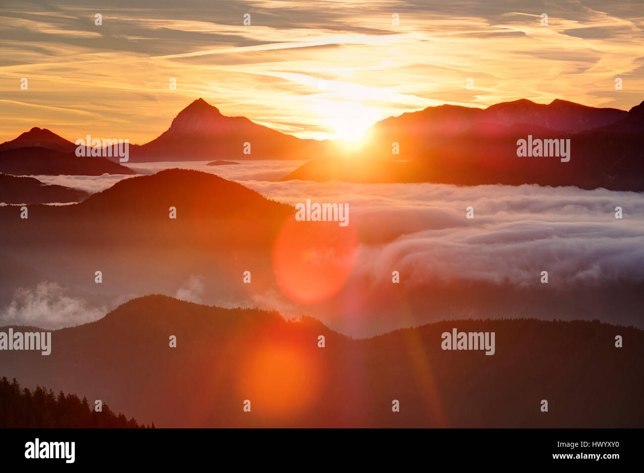 Germany, Bavaria, Jachenau, view from Hirschhoernlkopf Southeast towards Guffert at sunrise Stock Photo