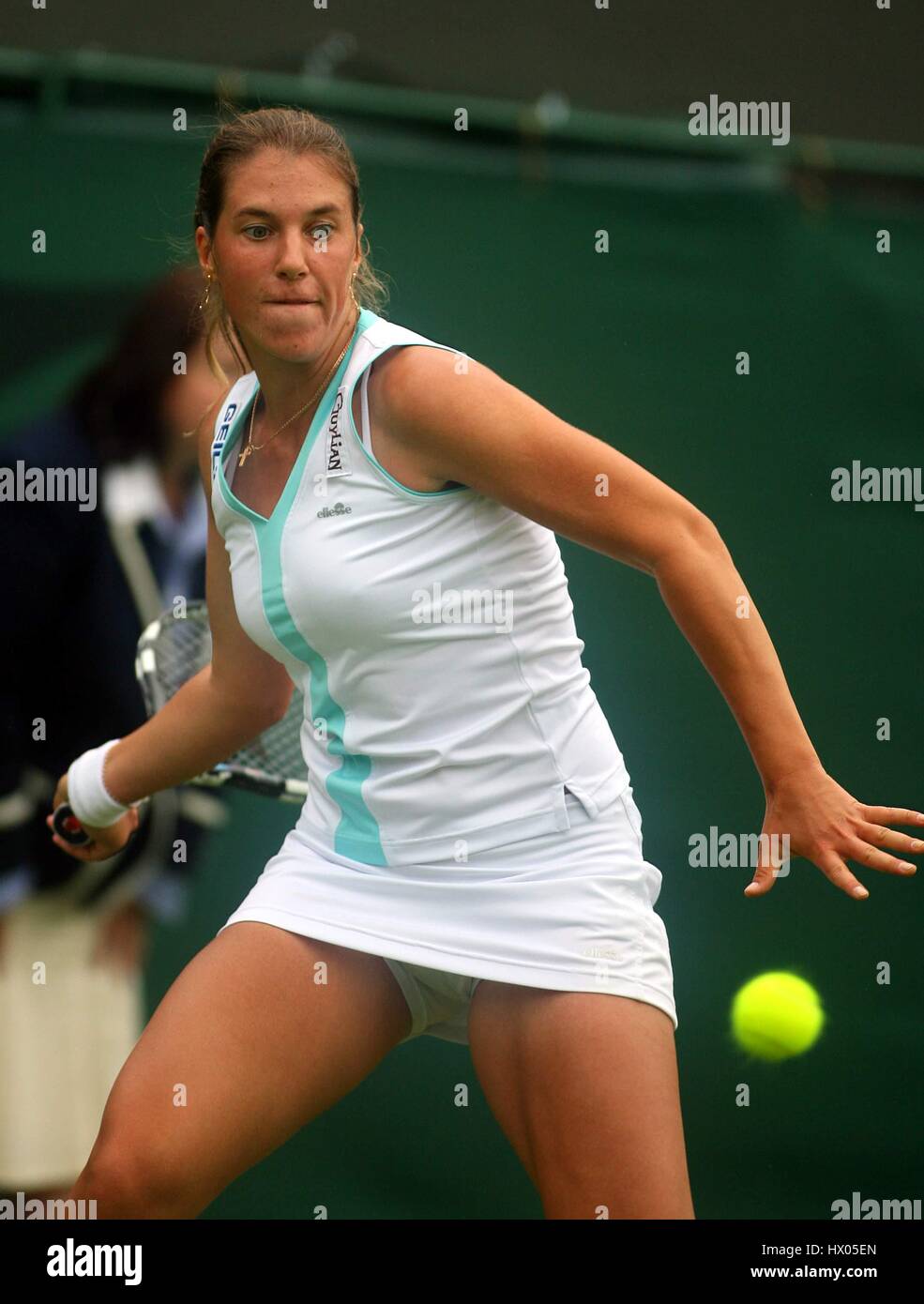 OLGA SAVCHUK UKRAINE WIMBLEDON SW19 LONDON ENGLAND 26 June 2006 Stock Photo