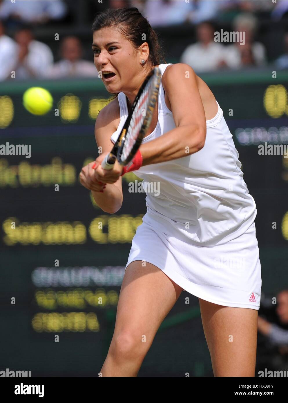 SORANA CIRSTEA ROMANIA WIMBLEDON LONDON ENGLAND 26 June 2009 Stock ...