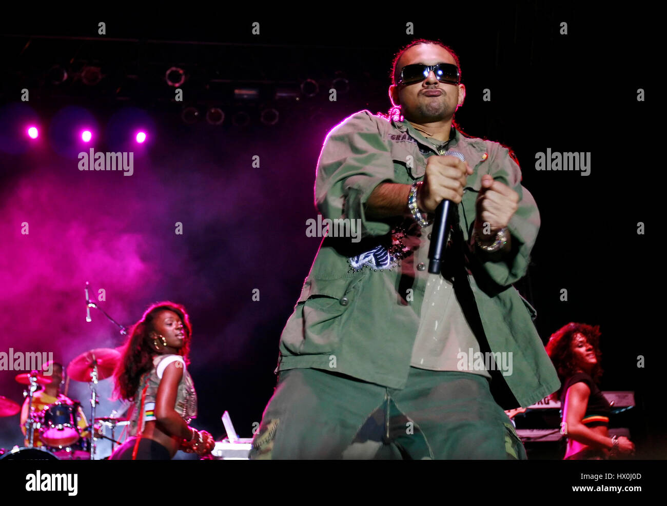 Sean Paul performs at the Power 106 Summer Splash hip hop concert in