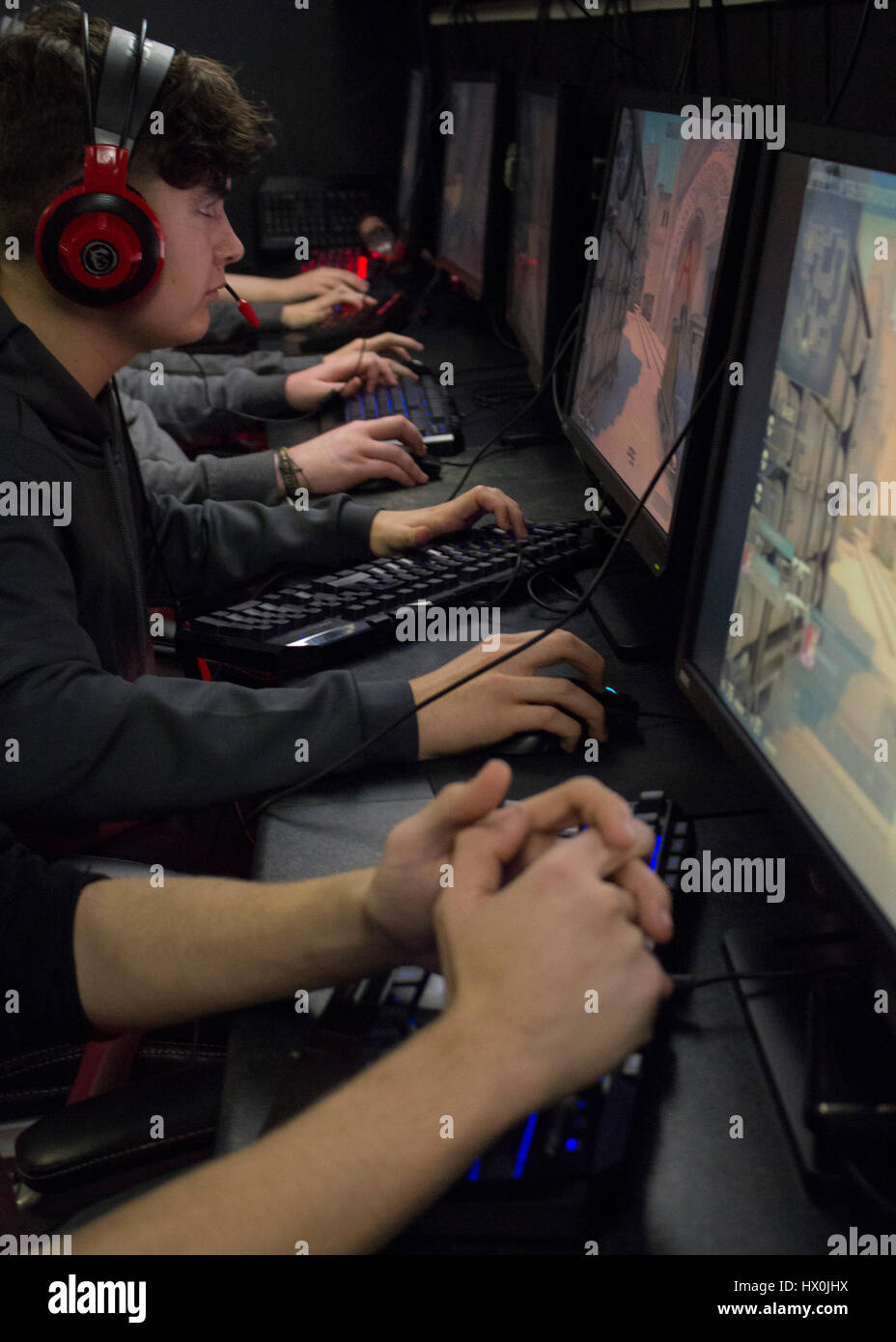 Teams play in 5V5 counter strike global offensive LAN at talk and surf ...