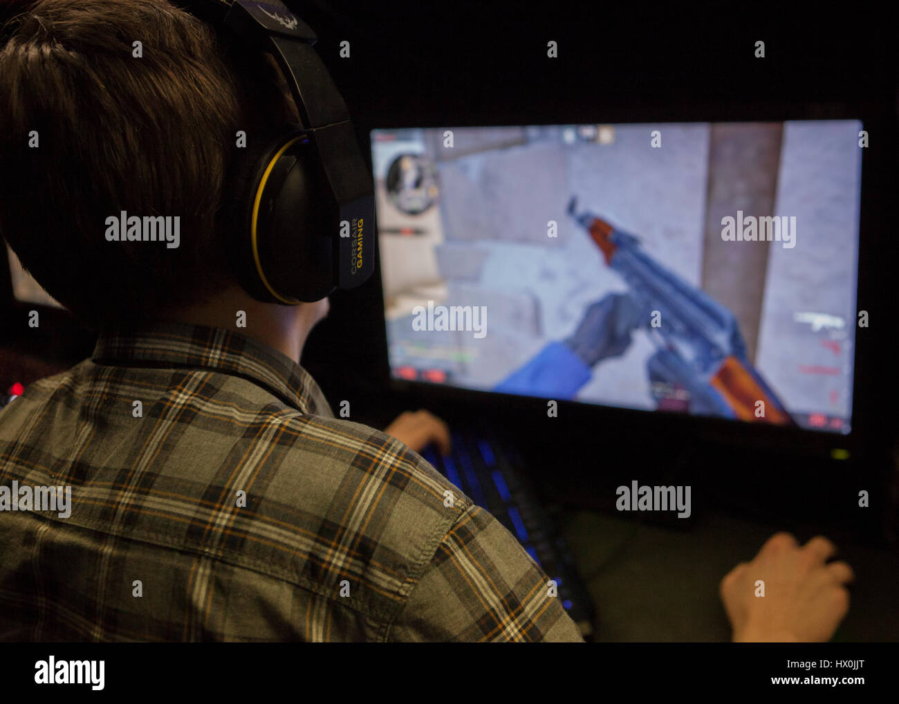 Teams play in 5V5 counter strike global offensive LAN at talk and surf ...