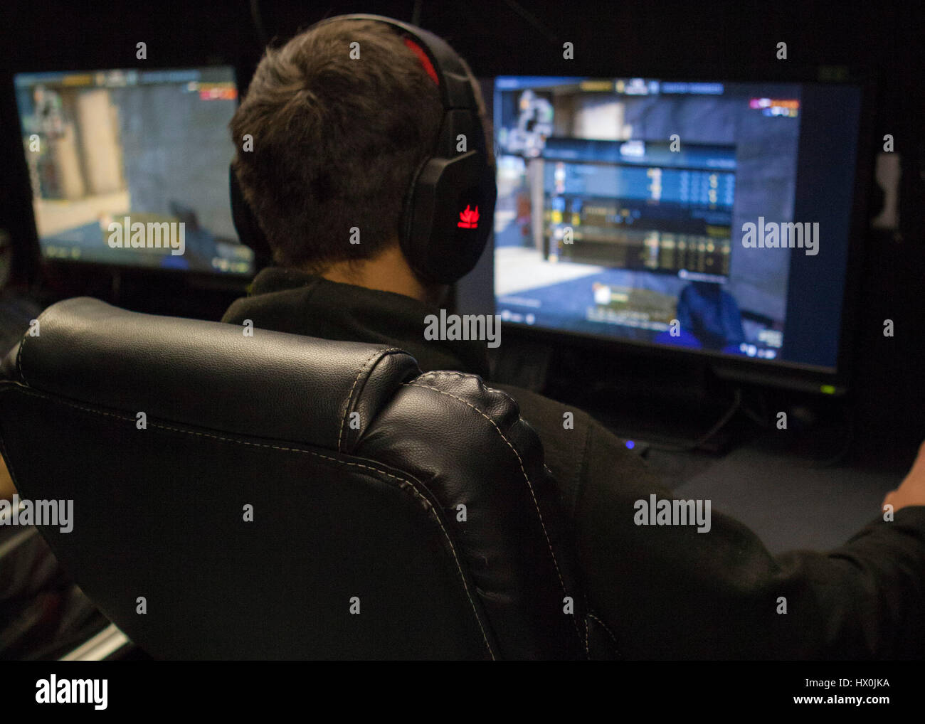 Teams play in 5V5 counter strike global offensive LAN at talk and surf ...