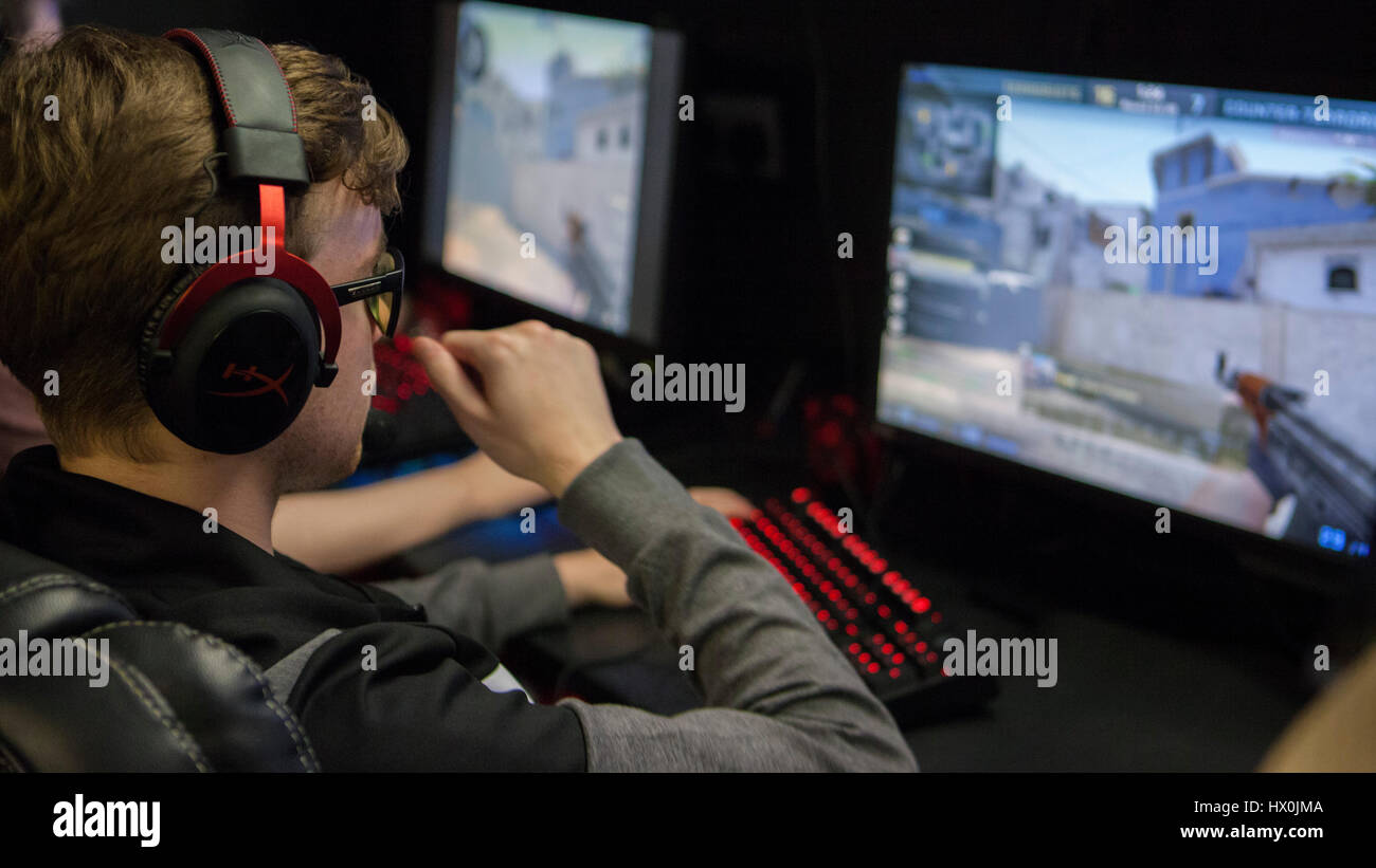 Teams play in 5V5 counter strike global offensive LAN at talk and surf ...