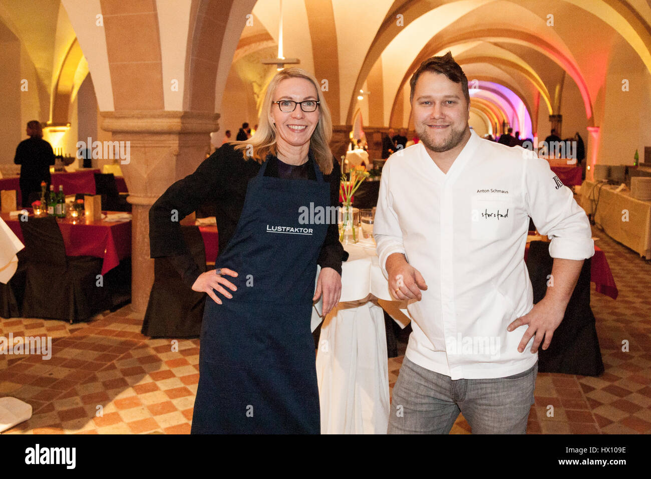 Michelin star chef Anton Schmaus with food writer Angela Berg Stock Photo