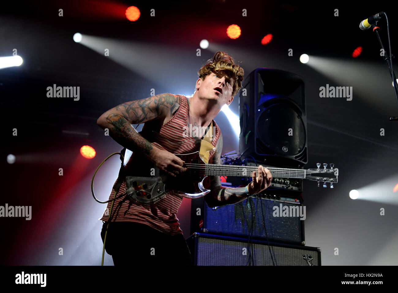 Page 2 Thee Oh Sees High Resolution Stock Photography And Images Alamy