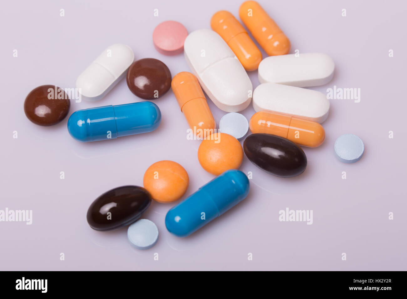 Combination Ripe Tablet different Tablets pills capsule heap mix therapy drugs Stock Photo - Alamy