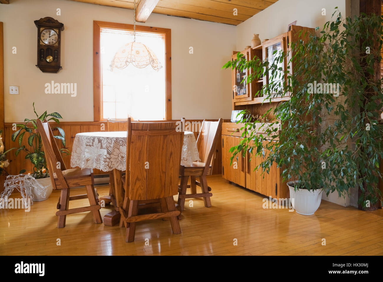 Pioneer furniture hi-res stock photography and images - Alamy