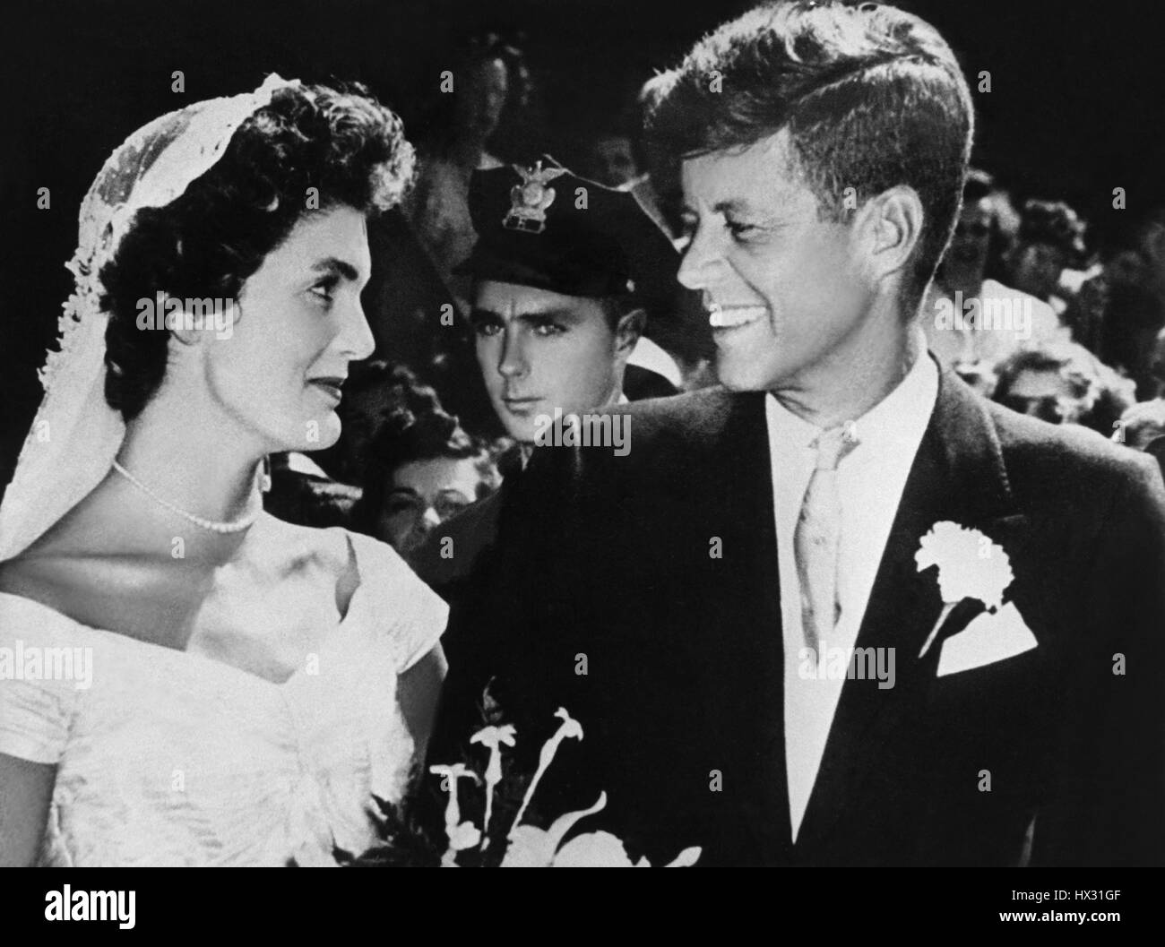 JACQUELINE KENNEDY & JOHN F. KENNEDY U.S. PRESIDENT WITH WIFE 12 September 1953 Stock Photo