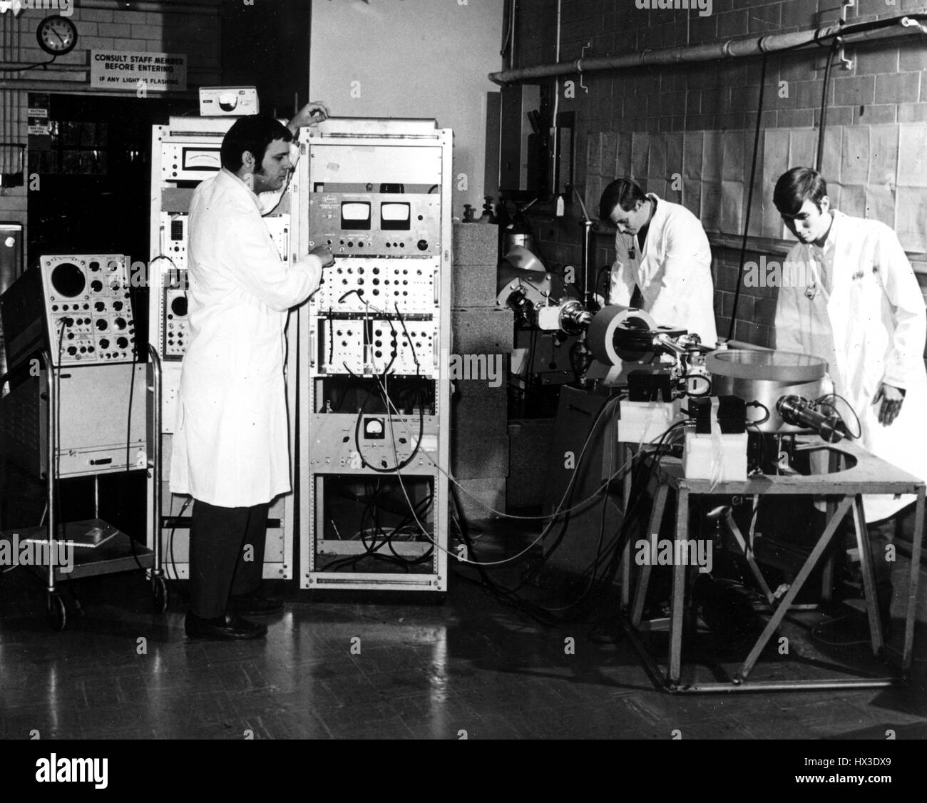 Experiment training Black and White Stock Photos & Images - Alamy