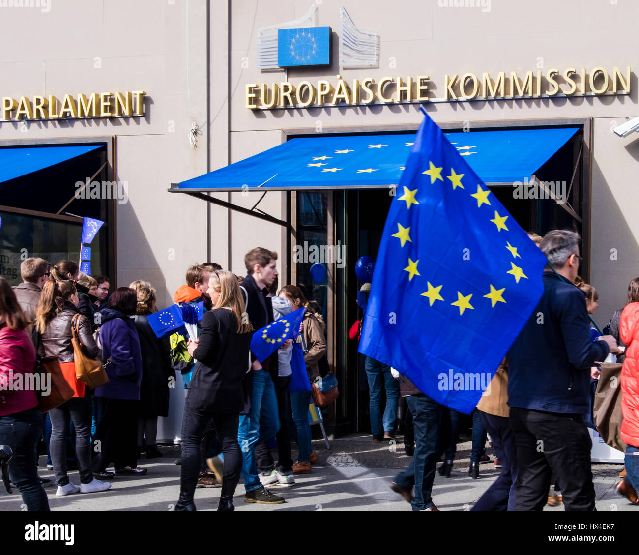 Brandenburg Gate, Berlin, Germany, 25th March 2017. The March for Europe in Berlin. People gathered at the Brandenburg Gate to celebrate the 60th Anniversary of the European Union. Calls were made for a unified Europe and British citizens  protested against the imminent Brexit.  Eden Breitz/Live News Alamy Stock Photo