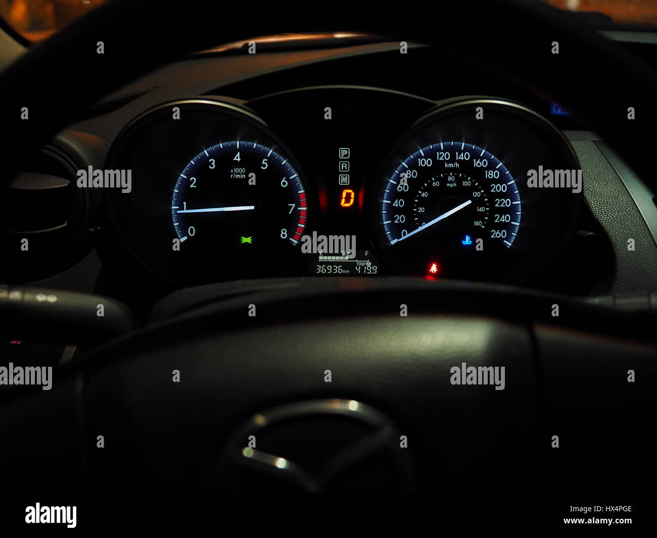 https://c8.alamy.com/comp/HX4PGE/car-dash-at-night-HX4PGE.jpg