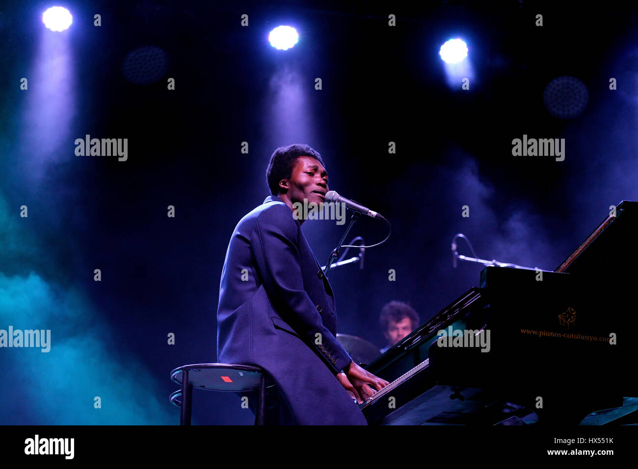 Benjamin clementine piano hi-res stock photography and images - Alamy